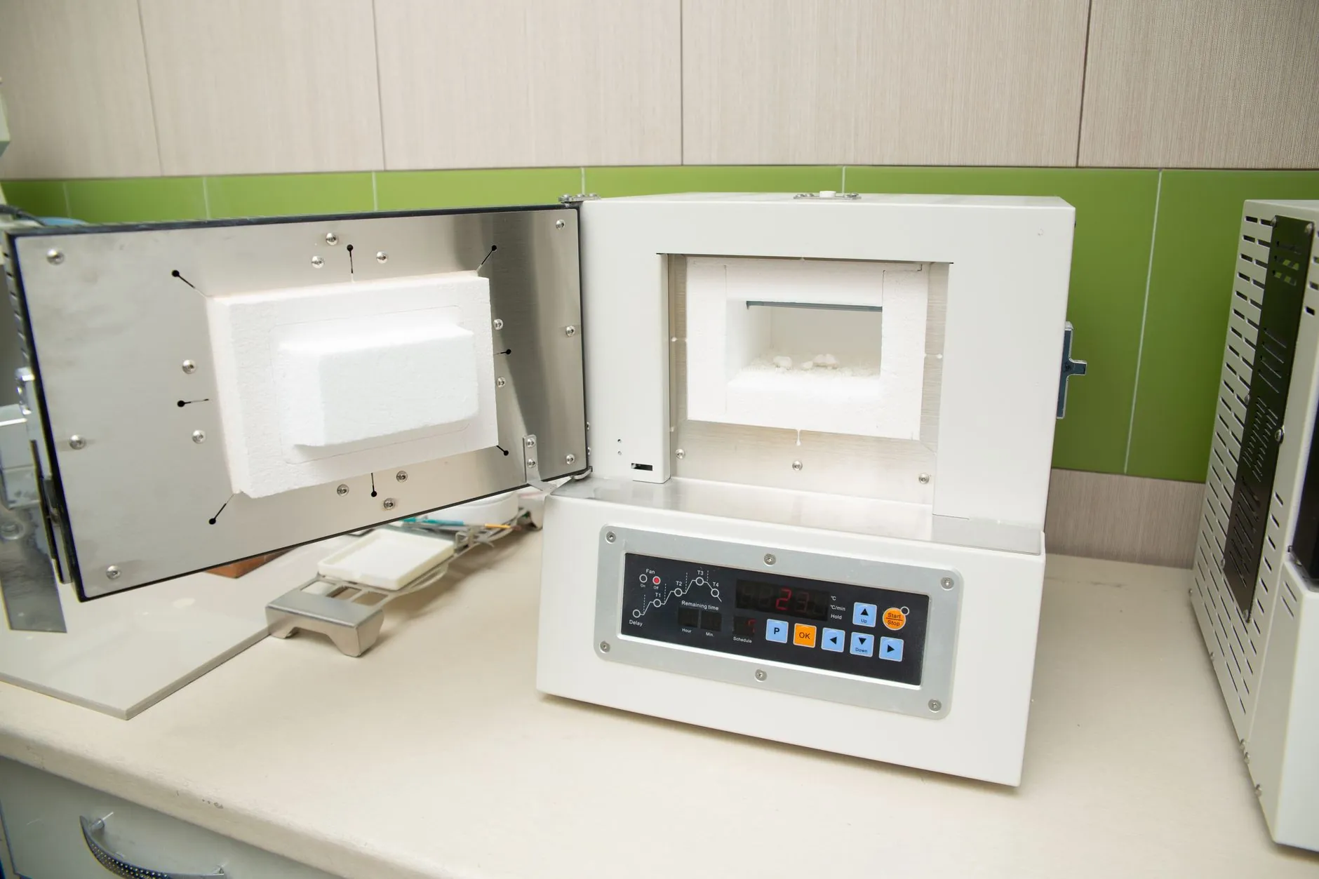 沙坪坝区童月依百货店2024年居家日用商品品类规划与陈列方案